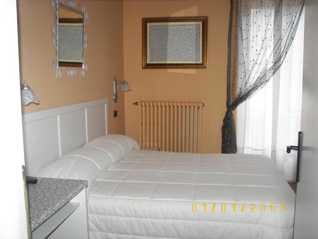 Albergo Sangrilà Lanzo Torinese Quarto foto